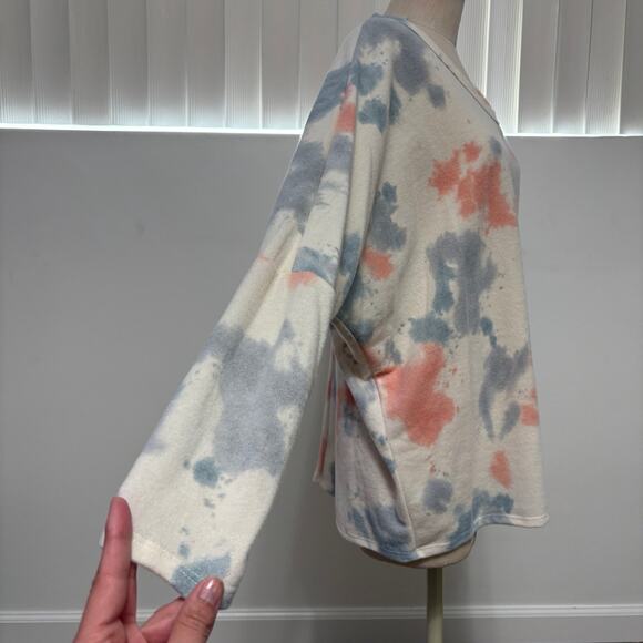 NWT HOPELY Boutique Tie Dye Women's  Long Sleeve Top Large - Picture 2 of 5